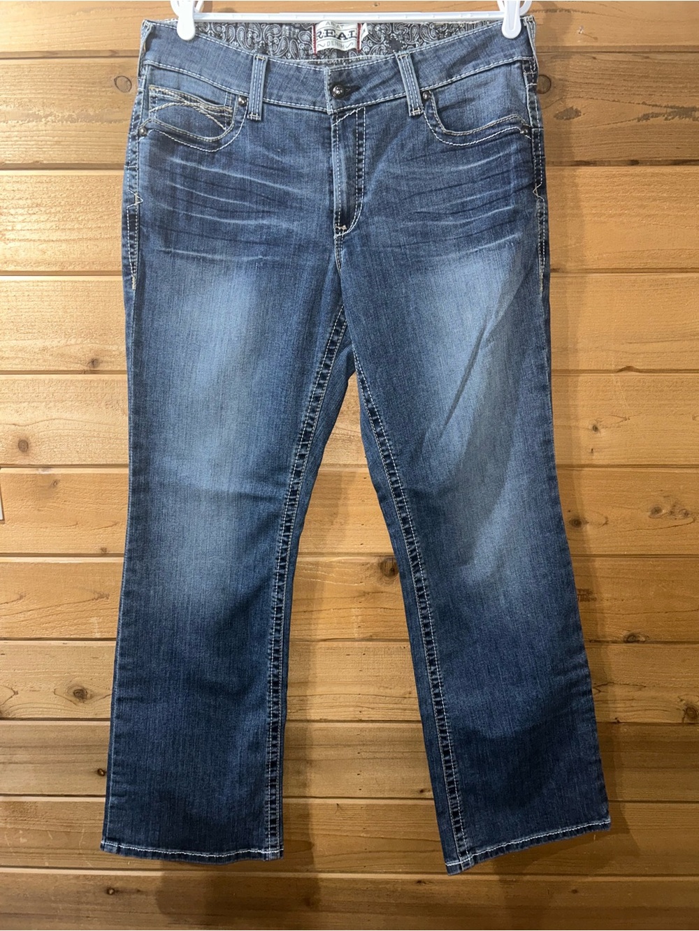 Womens Ariat blue jeans 34R